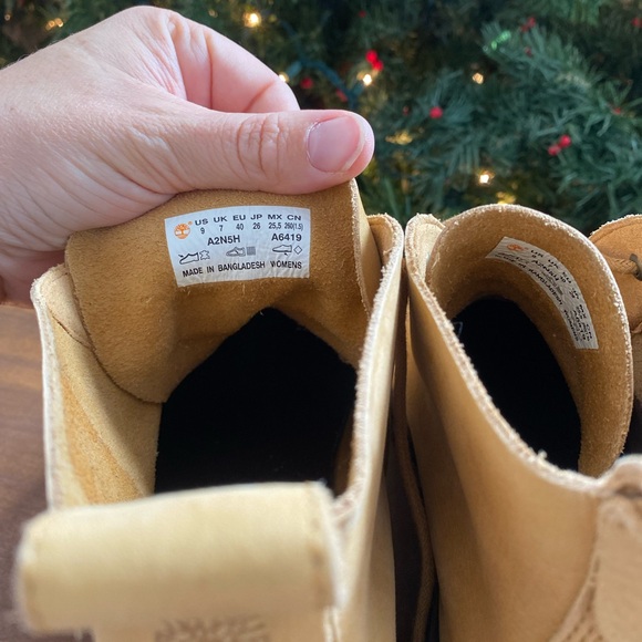Timberland boots women’s size 9 barely worn! - Picture 10 of 11